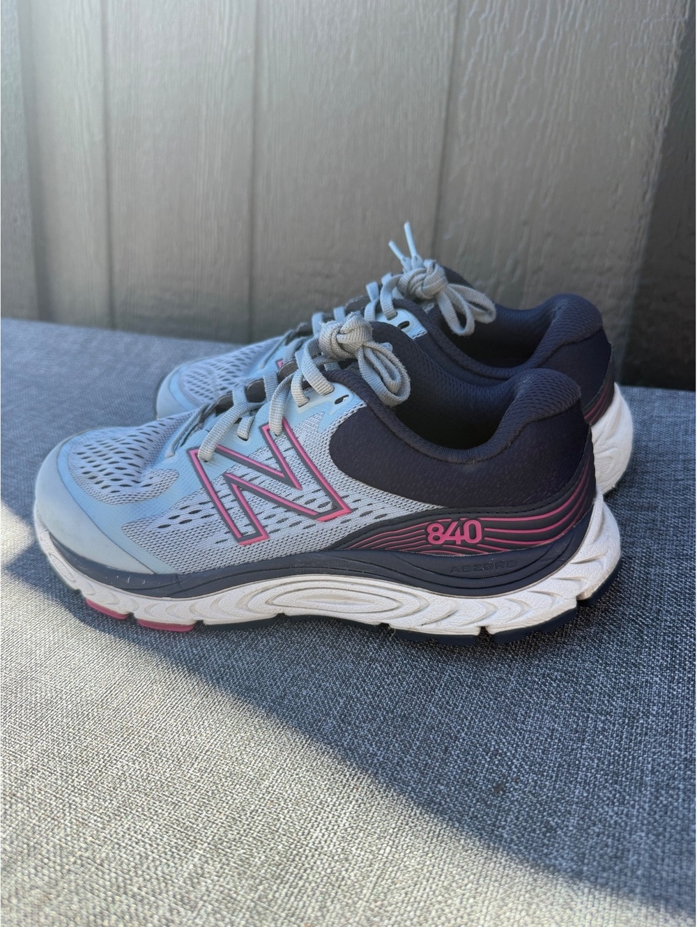 New Balance 840 Women's Running Shoes Size 8